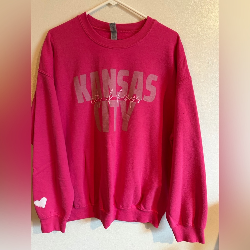 Gildan Hot Pink Sweatshirt